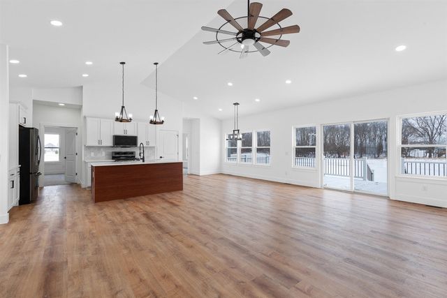 4823 Thompson Heights Drive, Adrian, MI 49221