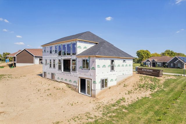 4823 Thompson Heights Drive, Adrian, MI 49221