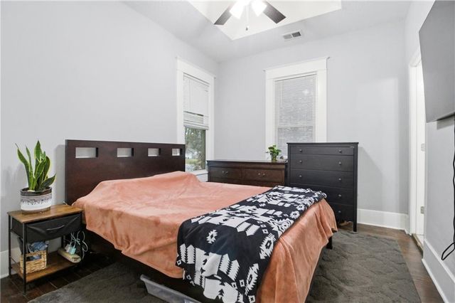 7 E Ottawa Street, Paola, KS 66071