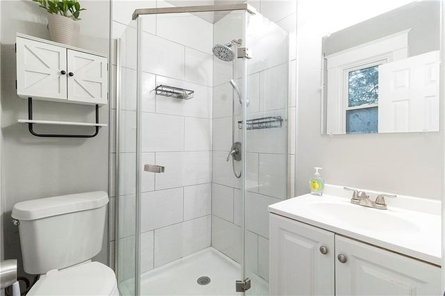 7 E Ottawa Street, Paola, KS 66071