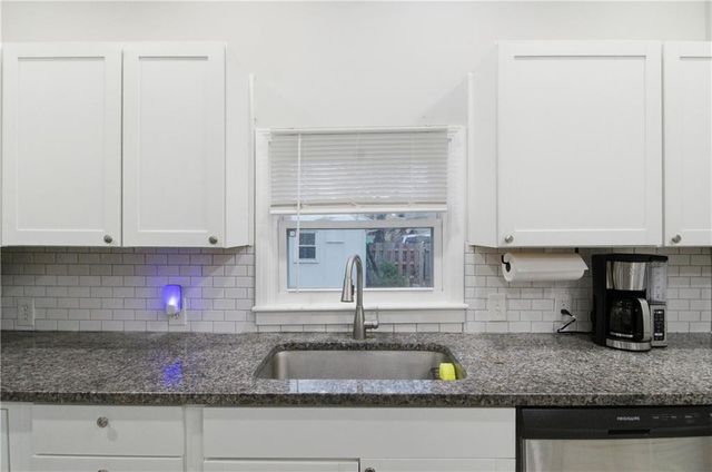 7 E Ottawa Street, Paola, KS 66071