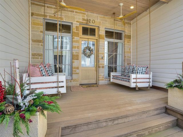120 Lower Green Way, Carlton Landing, OK 74432