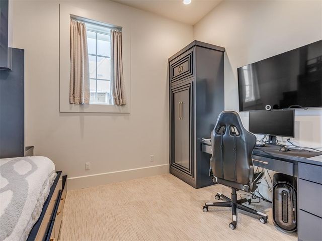120 Lower Green Way, Carlton Landing, OK 74432