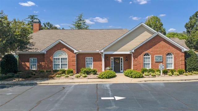 142 Vintage Club Circle, Marietta, GA 30066