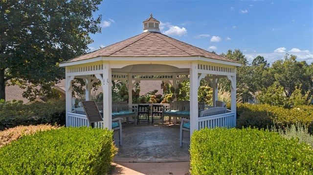 142 Vintage Club Circle, Marietta, GA 30066