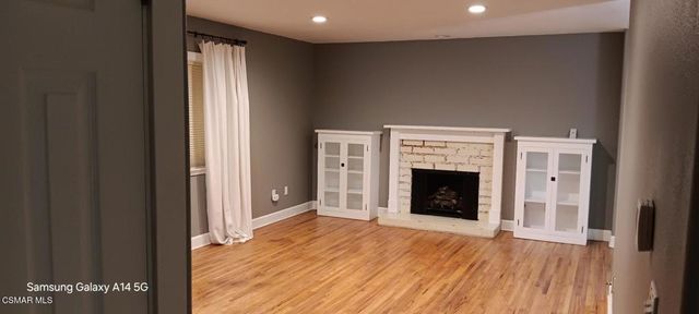 1211 Rotella Street, Newbury Park, CA 91320