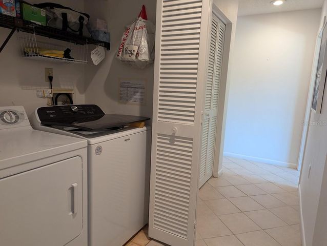 8101 BARDMOOR PLACE 204H, Seminole, FL 33777