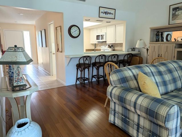 8101 BARDMOOR PLACE 204H, Seminole, FL 33777