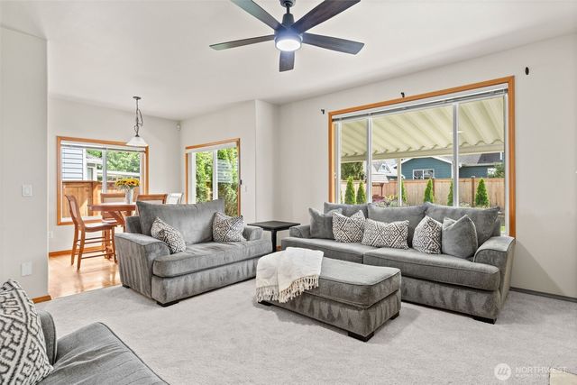 1602 12th Avenue NW, Puyallup, WA 98371