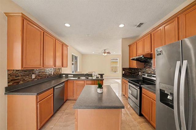 909 DEVON CREEK ROAD, Winter Springs, FL 32708