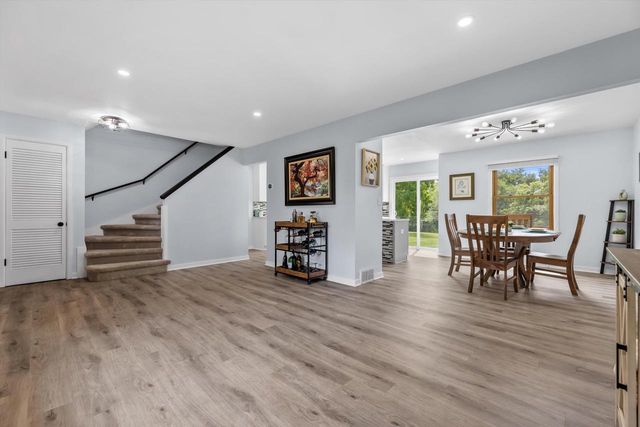 N113W13033 Crestview DRIVE, Germantown, WI 53022