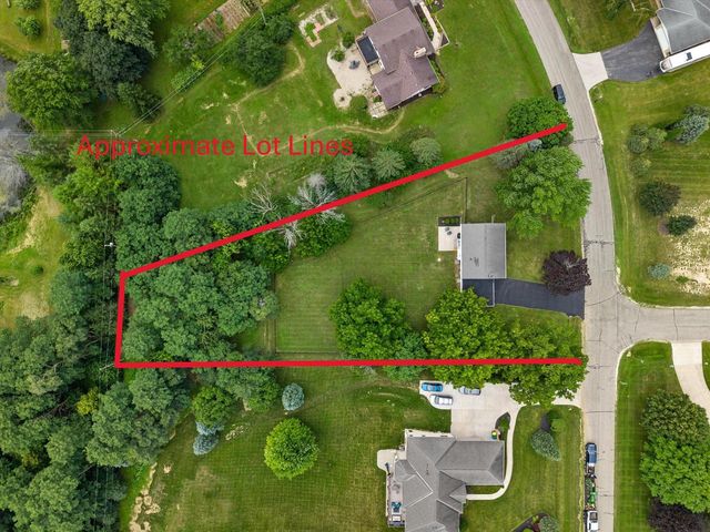N113W13033 Crestview DRIVE, Germantown, WI 53022
