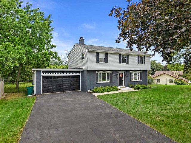 N113W13033 Crestview DRIVE, Germantown, WI 53022