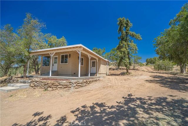 8709 Sierra Highway, Agua Dulce, CA 91390