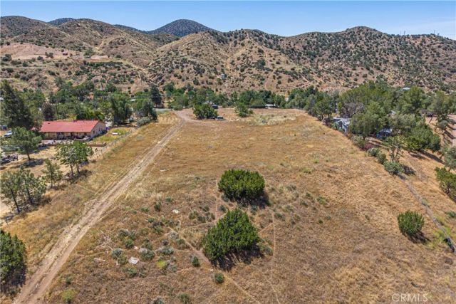 8709 Sierra Highway, Agua Dulce, CA 91390