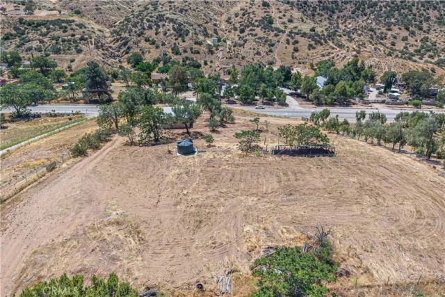8709 Sierra Highway, Agua Dulce, CA 91390