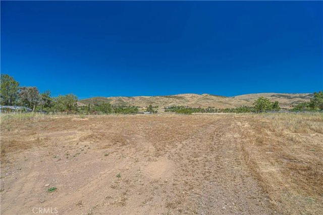 8709 Sierra Highway, Agua Dulce, CA 91390