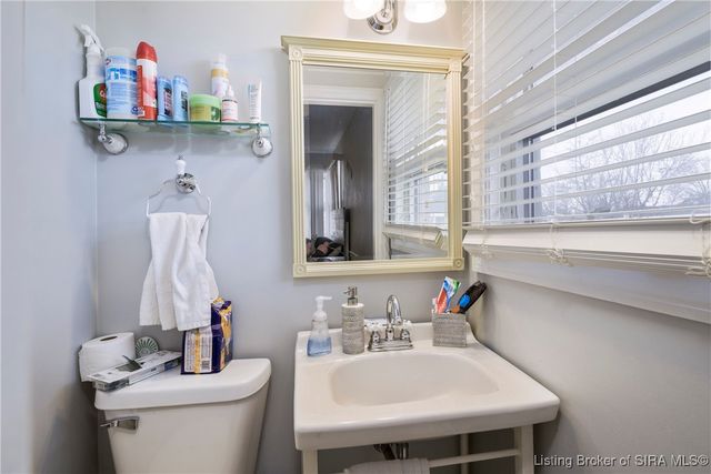 511 Windemere Road, Clarksville, IN 47129