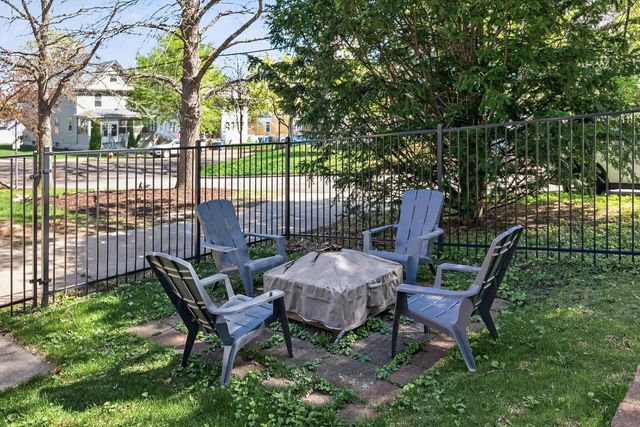 254 Winifred Street W, Saint Paul, MN 55107
