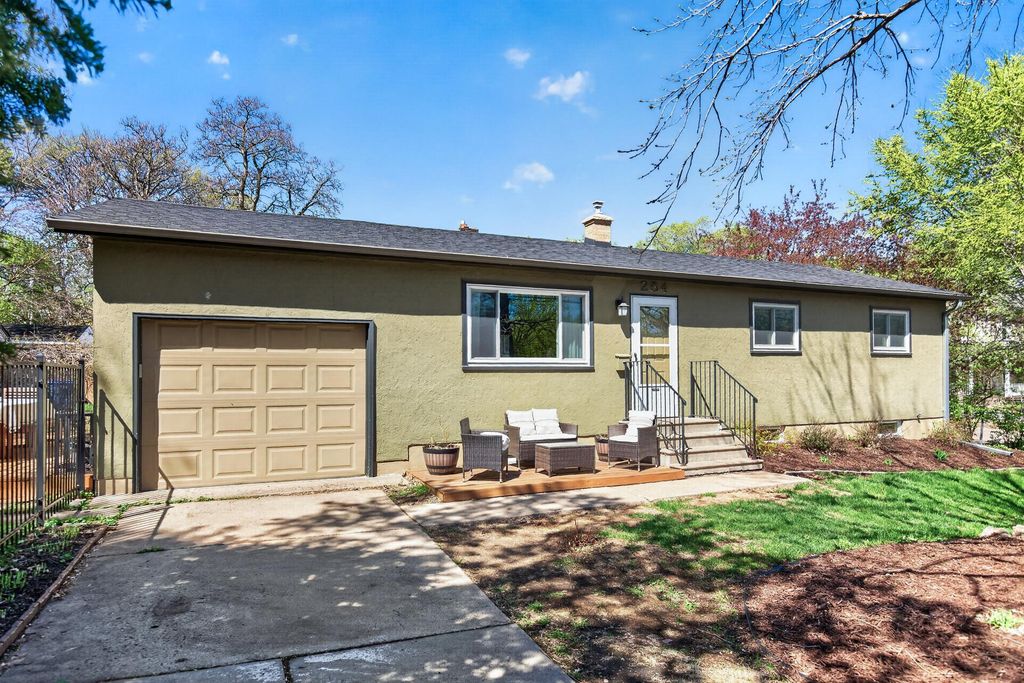 254 Winifred Street W, Saint Paul, MN 55107