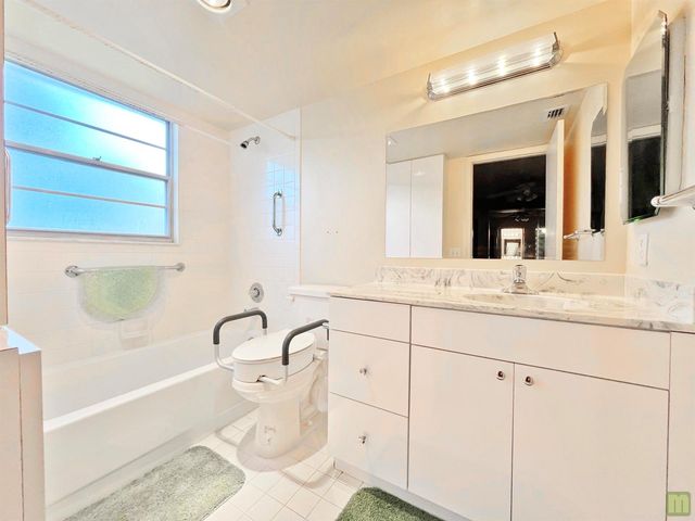 1901 Bermuda Circle M2, Coconut Creek, FL 33066