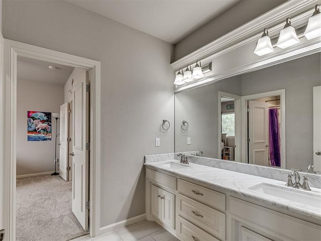 4701 Valley Park, Edmond, OK 73025