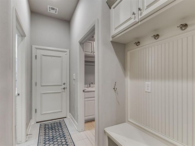4701 Valley Park, Edmond, OK 73025