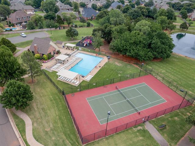 4701 Valley Park, Edmond, OK 73025