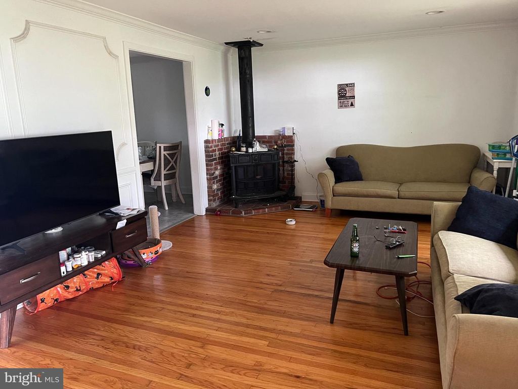 126 FAIRFAX DR, Cinnaminson, NJ 08077