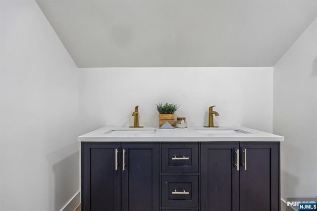 508 High Street, Oradell, NJ 07649