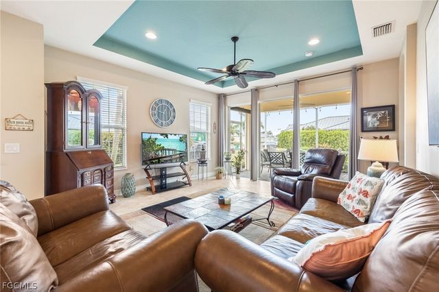 2613 Anguilla DR, Cape Coral, FL 33991