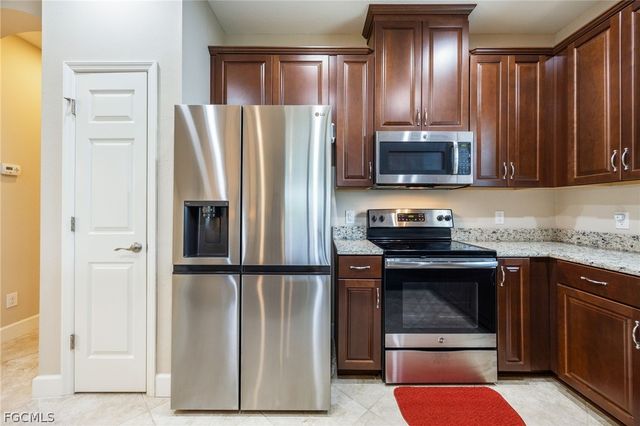 2613 Anguilla DR, Cape Coral, FL 33991