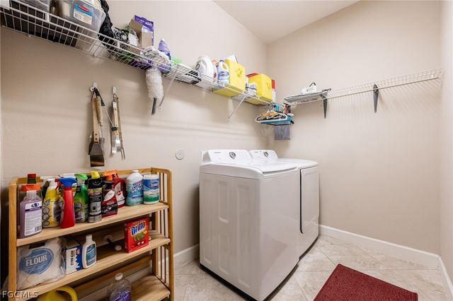 2613 Anguilla DR, Cape Coral, FL 33991