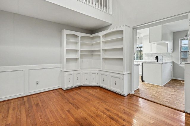 5918 Pine Arbor Drive, Houston, TX 77066