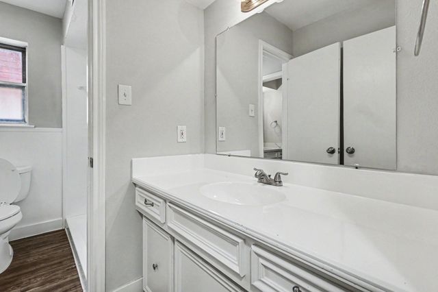 5918 Pine Arbor Drive, Houston, TX 77066