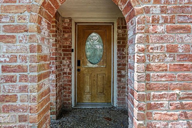 5918 Pine Arbor Drive, Houston, TX 77066