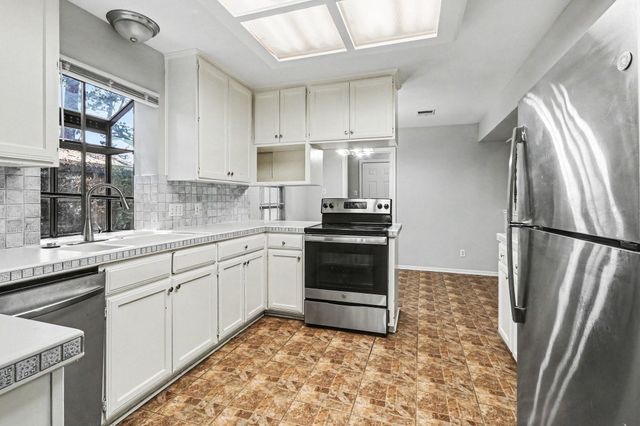 5918 Pine Arbor Drive, Houston, TX 77066