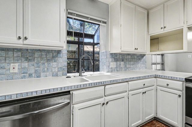 5918 Pine Arbor Drive, Houston, TX 77066
