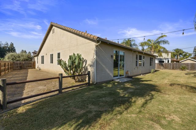 2106 Albarino Court, Tulare, CA 93274