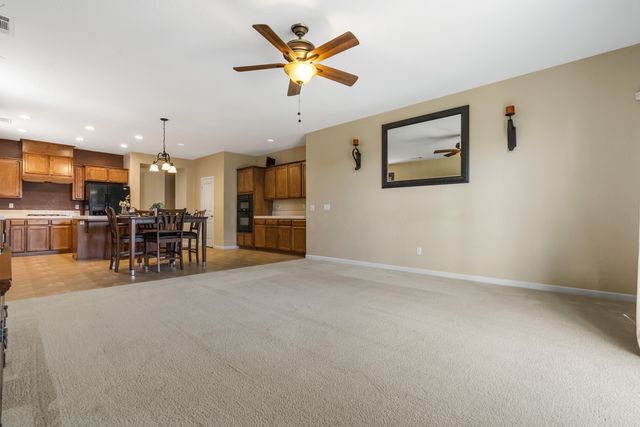 2106 Albarino Court, Tulare, CA 93274