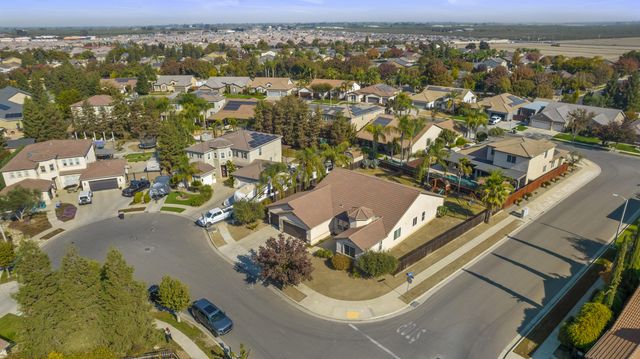 2106 Albarino Court, Tulare, CA 93274