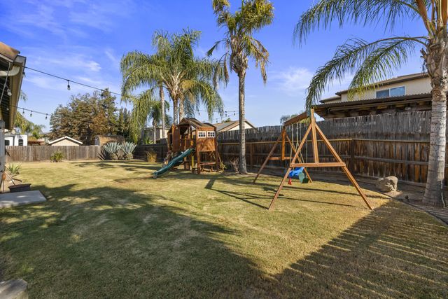 2106 Albarino Court, Tulare, CA 93274