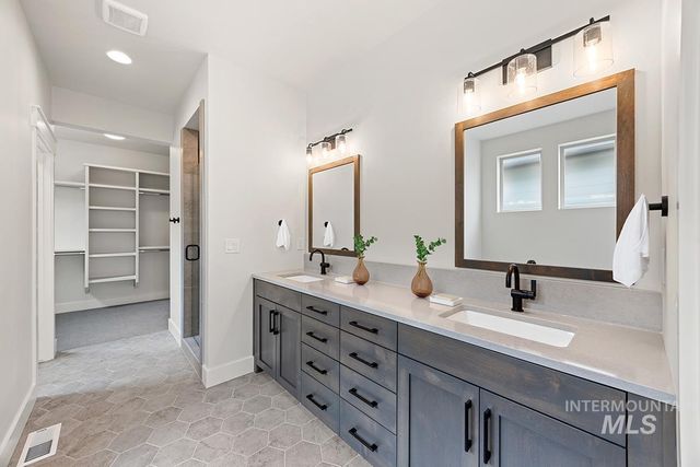 3490 S Cedarhurst Dr., Meridian, ID 83642