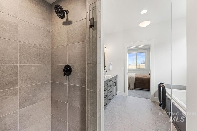 3490 S Cedarhurst Dr., Meridian, ID 83642