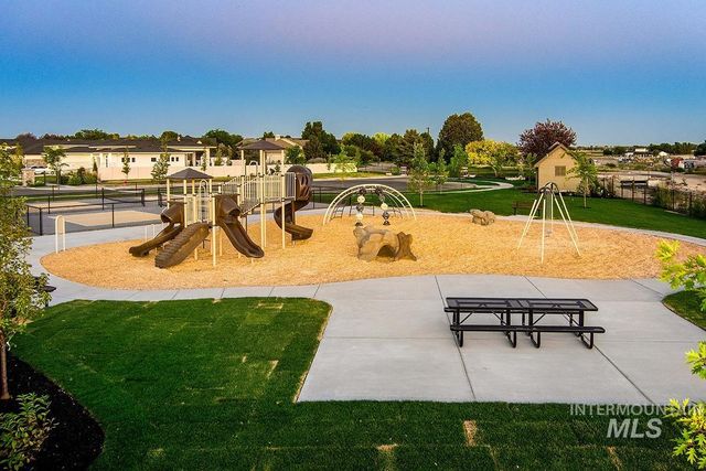 3490 S Cedarhurst Dr., Meridian, ID 83642