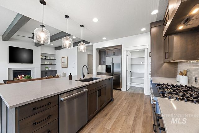 3490 S Cedarhurst Dr., Meridian, ID 83642