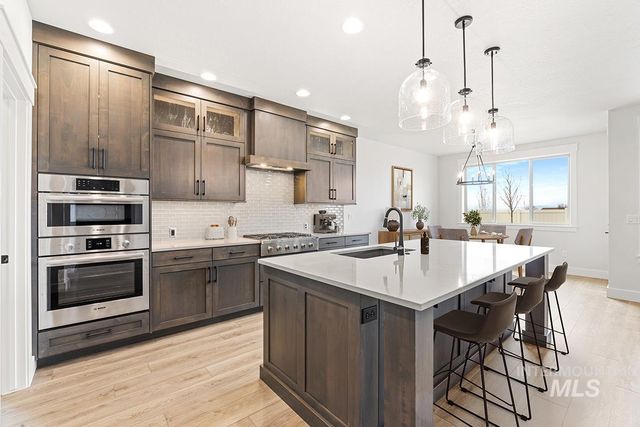 3490 S Cedarhurst Dr., Meridian, ID 83642