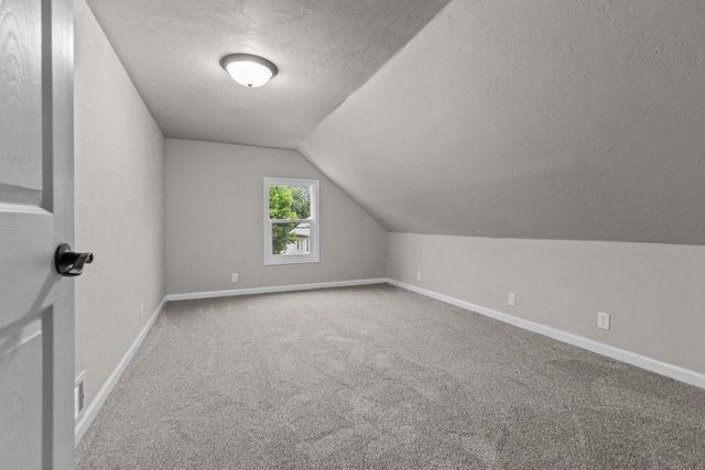 755 OAK STREET, Oshkosh, WI 54901