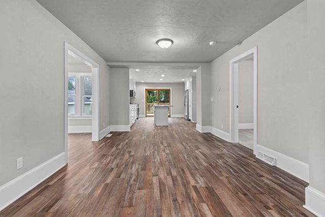 755 OAK STREET, Oshkosh, WI 54901