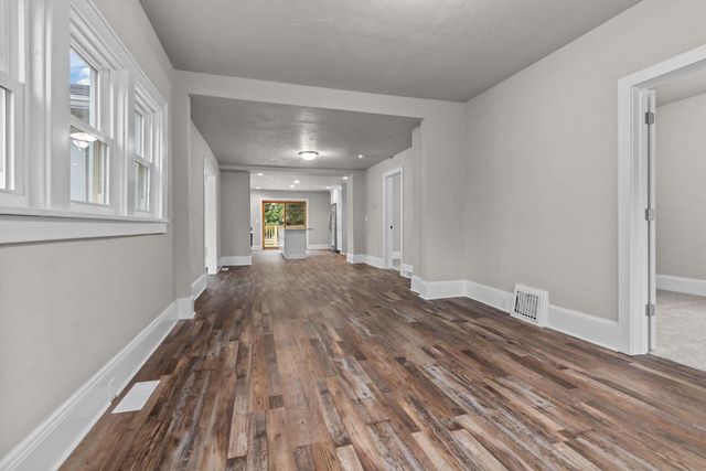 755 OAK STREET, Oshkosh, WI 54901